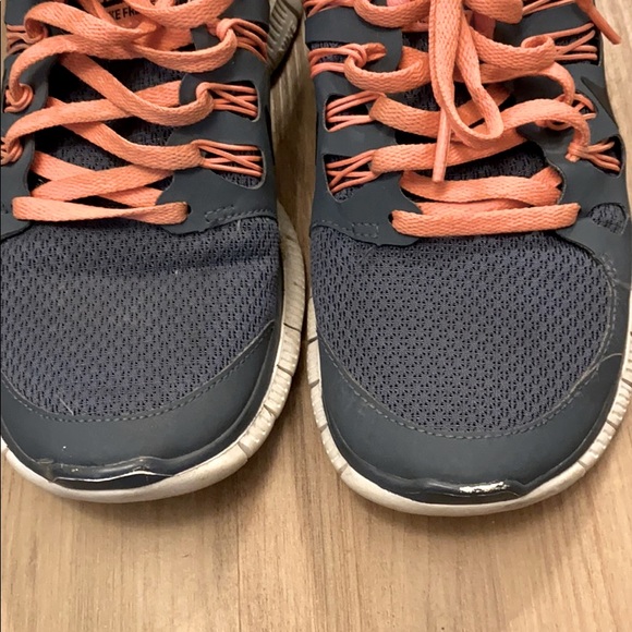 SOLD GUC Nike Free 5.0 Women’s Sneaker💕 - Picture 8 of 9